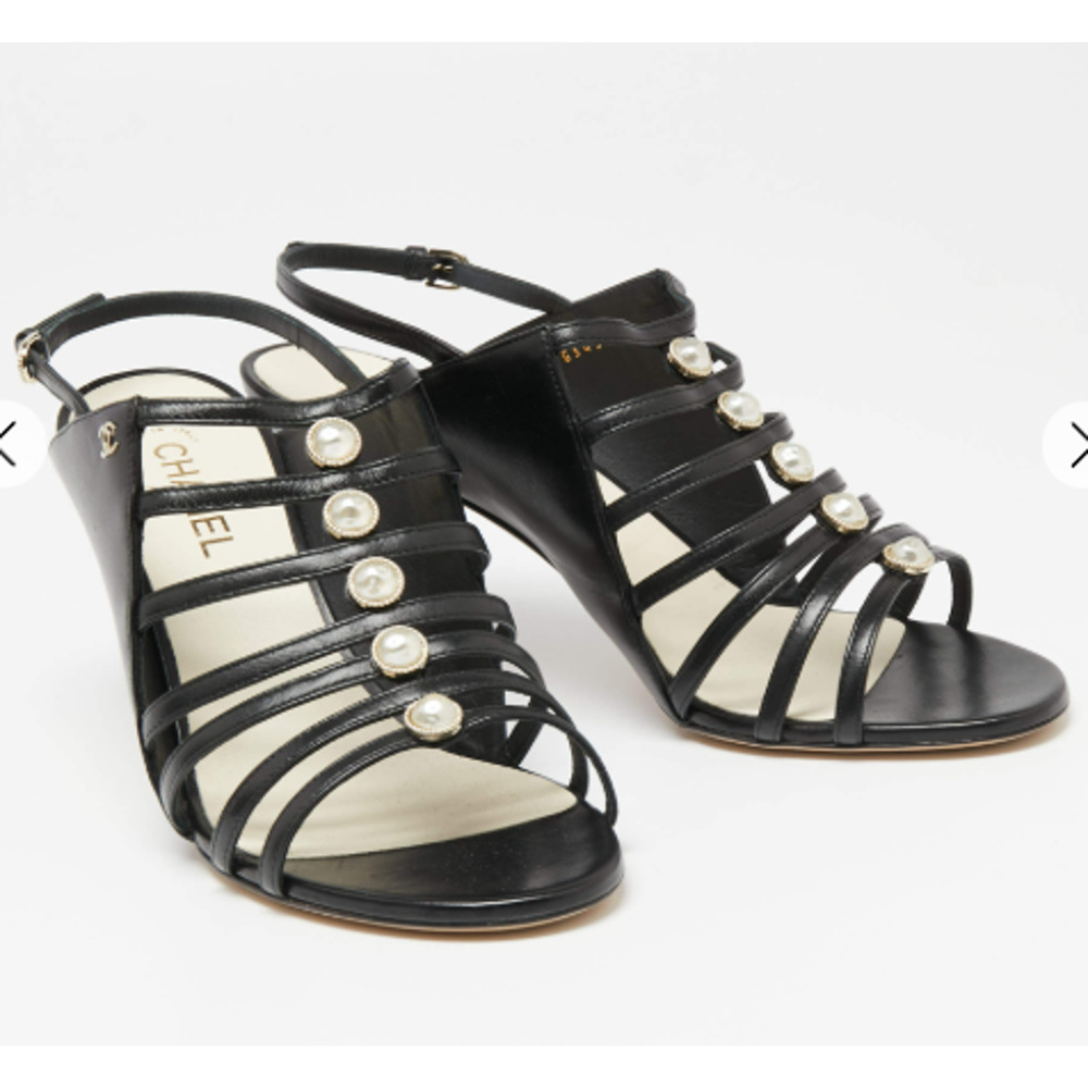 NWOT Chanel Leather Embellished Pearl Slingback Sandals Black Women's Size EU 41